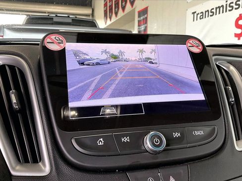 Used 2024 Chevrolet Malibu LT image 13