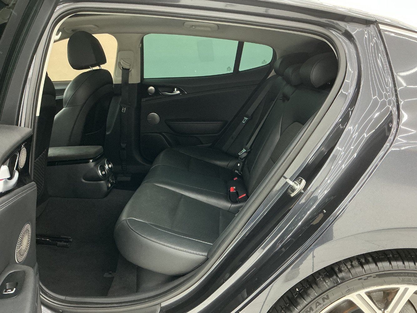 Used 2019 Kia Stinger Premium AWD/4WD image 20