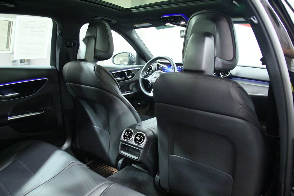 Certified 2026 Mercedes-Benz C 300 4MATIC Sedan image 24