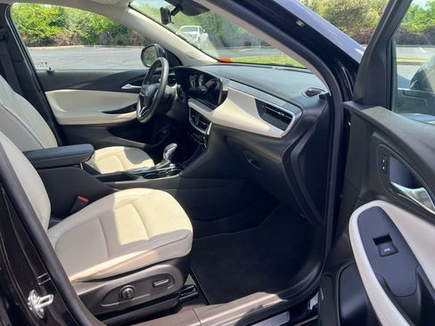 Used 2024 Buick Encore GX Avenir w/ Avenir Technology Package FWD image 10
