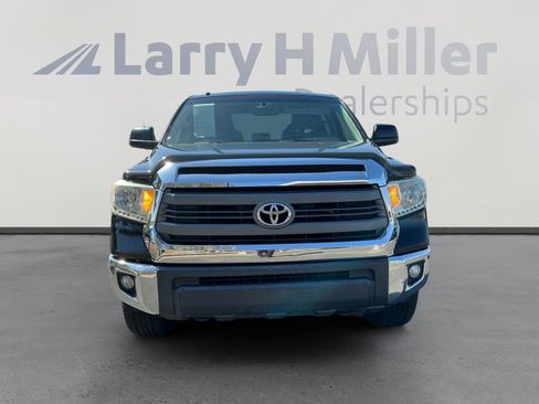 Used 2017 Toyota Tundra SR5 w/ TRD Off Road Package image 8