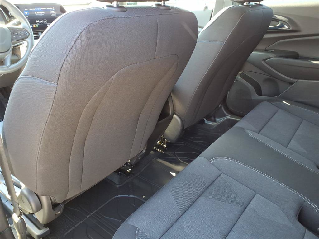 Used 2026 Chevrolet Trax LS w/ Driver Confidence Package FWD image 14