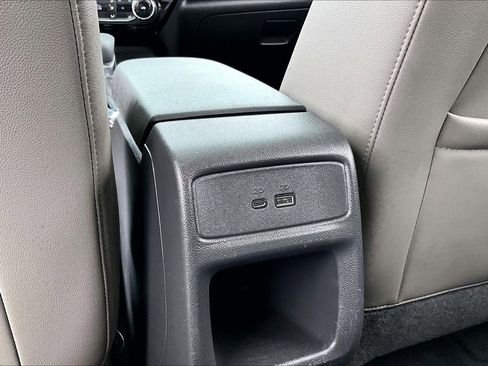 Used 2025 Chevrolet Trax ACTIV w/ Sunroof Package FWD image 34