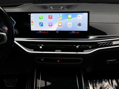 Used 2023 BMW X7 M60i w/ Executive Package image 8