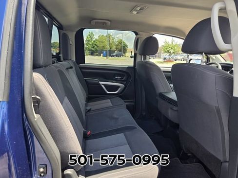 Used 2023 Nissan Titan SV RWD image 14