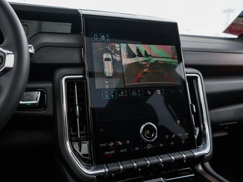 New 2026 GMC Yukon XL Denali w/ Denali Reserve Package AWD/4WD image 27