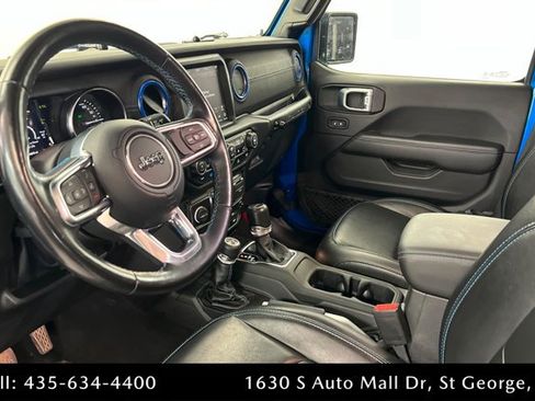 Used 2023 Jeep Wrangler Unlimited Rubicon 4xe w/ Dual Top Group AWD/4WD image 16
