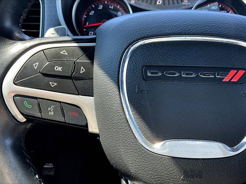 Used 2017 Dodge Charger R/T image 19