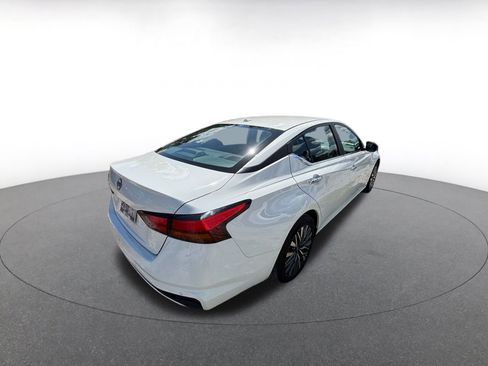 Used 2025 Nissan Altima 2.5 SV image 7