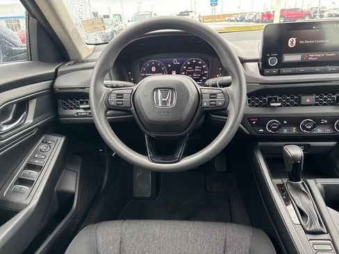 Used 2023 Honda Accord EX image 13