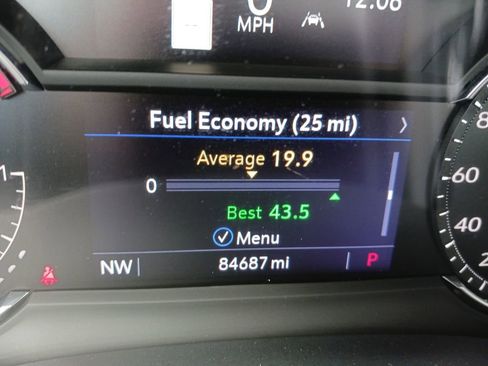 Used 2021 Cadillac XT5 Premium Luxury image 18