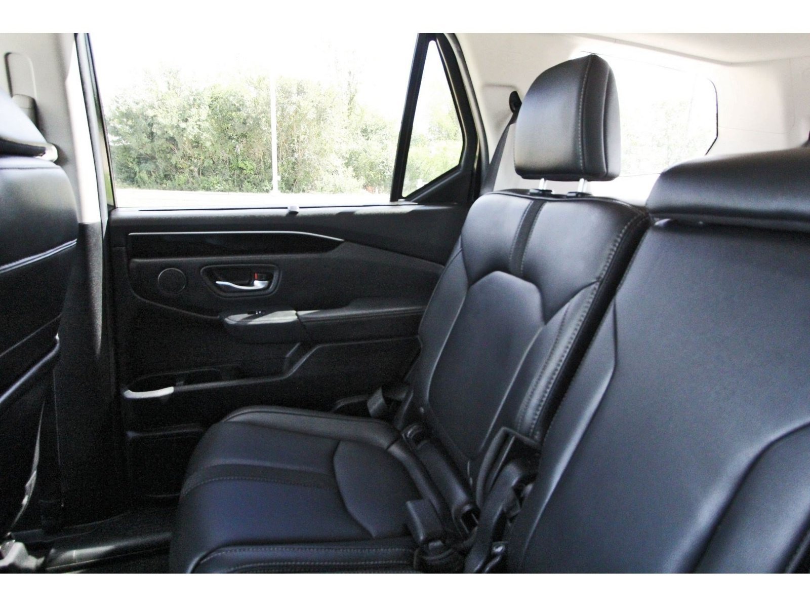 Used 2025 Honda Pilot EX-L image 13
