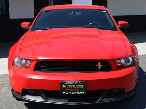 Used 2012 Ford Mustang GT Premium RWD image 2