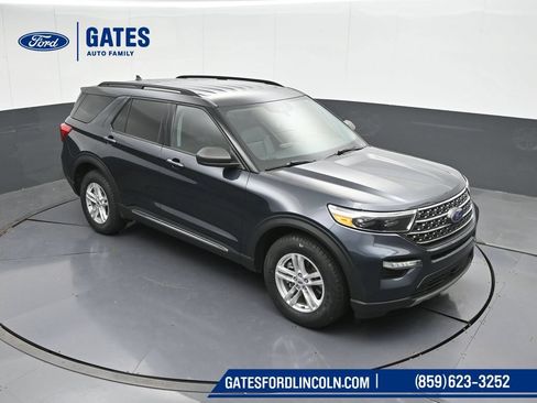 Used 2022 Ford Explorer XLT w/ Equipment Group 202A AWD/4WD image 53