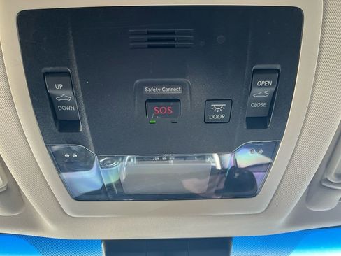 Used 2018 Lexus NX 300 FWD image 25