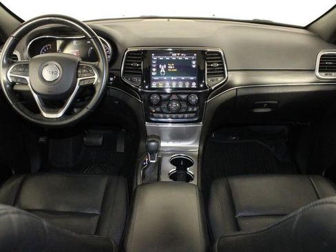 Used 2022 Jeep Grand Cherokee Limited image 31