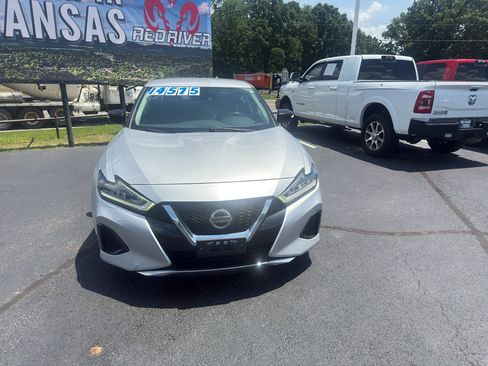 Used 2020 Nissan Maxima 3.5 SV w/ Floor Mat Group FWD image 2
