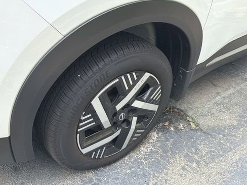 Certified 2026 Nissan Kicks SV FWD image 4