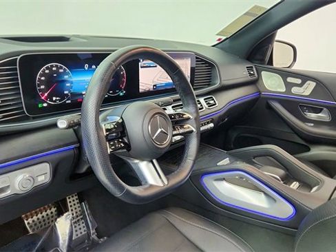 Used 2025 Mercedes-Benz GLS 450 GLS 450 image 18