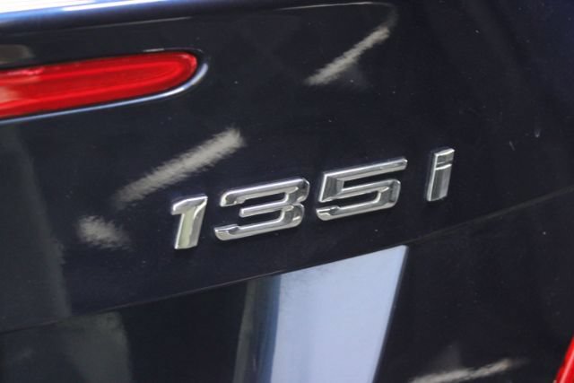 Used 2013 BMW 135i Convertible w/ Premium Pkg RWD image 9