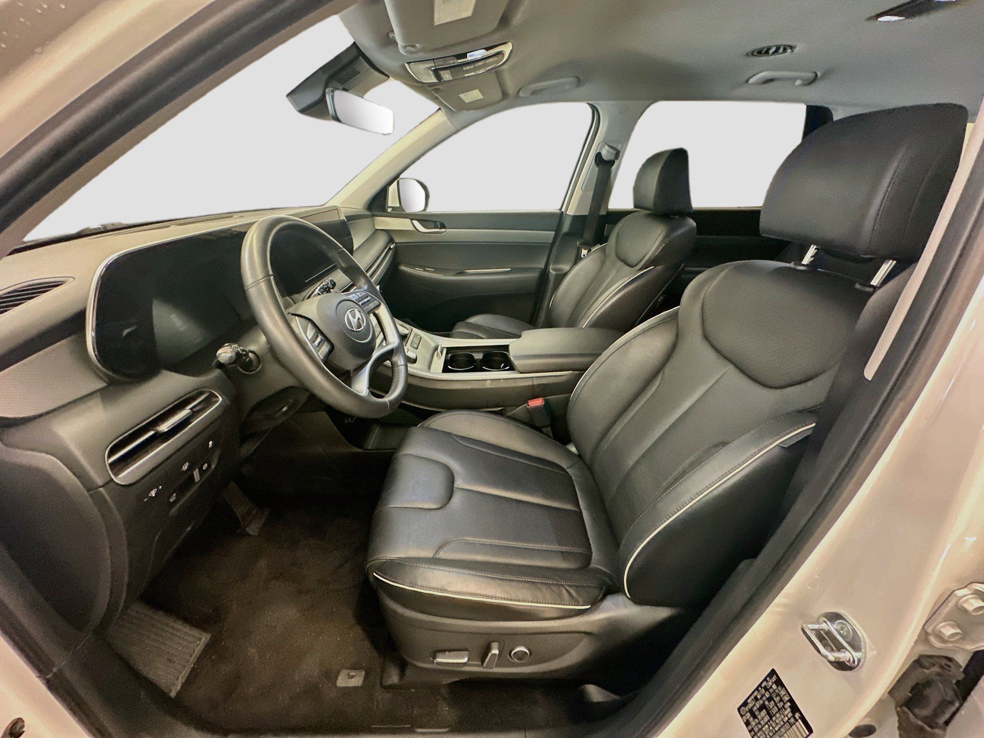 Used 2025 Hyundai Palisade SEL AWD/4WD image 13