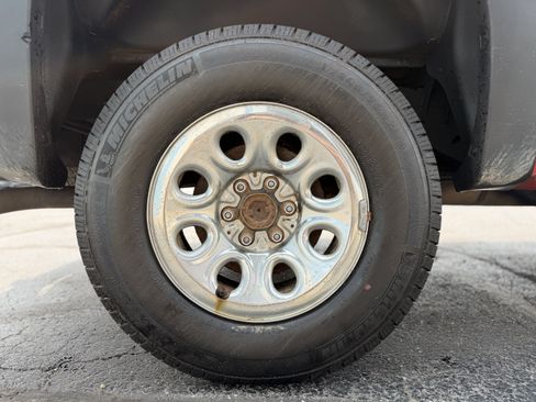 Used 2013 Chevrolet Silverado 1500 LT AWD/4WD image 30