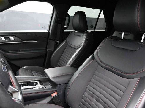 Used 2025 Ford Explorer ST-Line AWD/4WD image 67