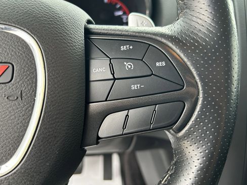 Used 2018 Dodge Durango GT image 25