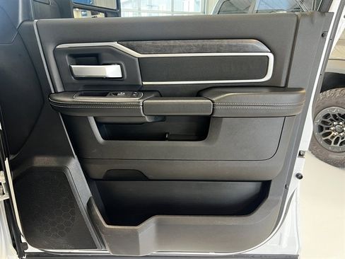 Used 2024 RAM 2500 Big Horn w/ Off Road Package image 27