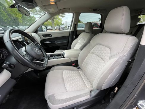 Used 2022 Nissan Pathfinder SV AWD/4WD image 23