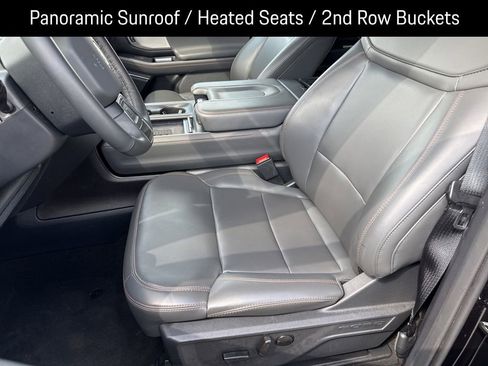 Used 2025 Ford Expedition Active AWD/4WD image 12