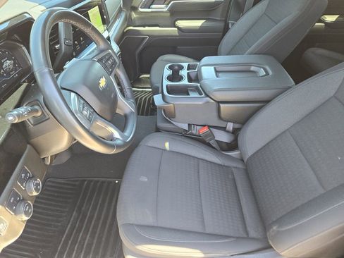 Used 2025 Chevrolet Silverado 1500 LT AWD/4WD image 8