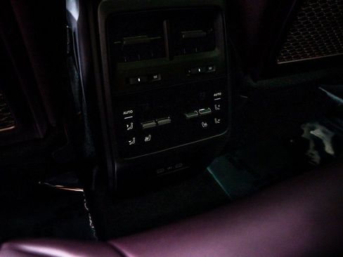 New 2026 Porsche Macan 4 Electric image 31