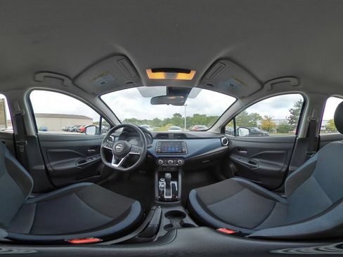 Used 2025 Nissan Versa SV FWD image 40