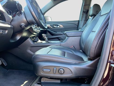 Used 2023 Chevrolet Traverse High Country FWD image 20