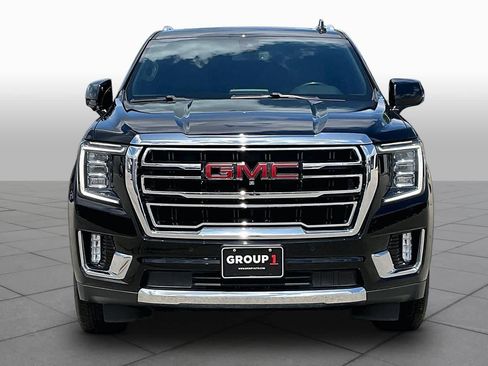 Used 2021 GMC Yukon SLT w/ Rear Media and Nav Package AWD/4WD image 4