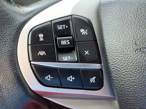 Certified 2023 Ford Explorer XLT w/ Equipment Group 202A AWD/4WD image 25