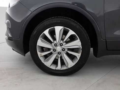 Used 2018 Buick Encore Preferred FWD image 17
