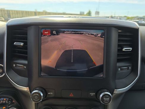 Used 2024 RAM 2500 Big Horn image 17