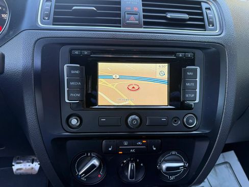 Used 2015 Volkswagen Jetta SE FWD image 21