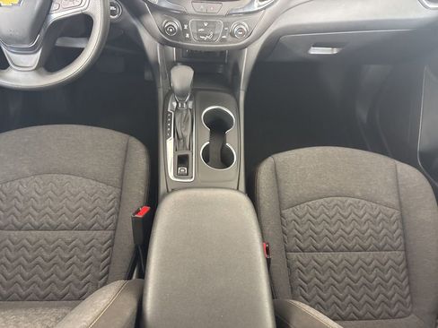 Used 2023 Chevrolet Equinox LT image 19