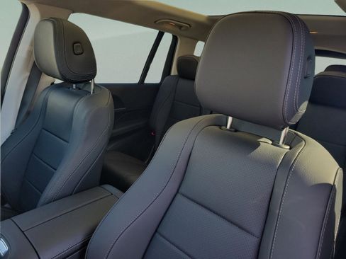 New 2026 Mercedes-Benz GLS 450 4MATIC image 19