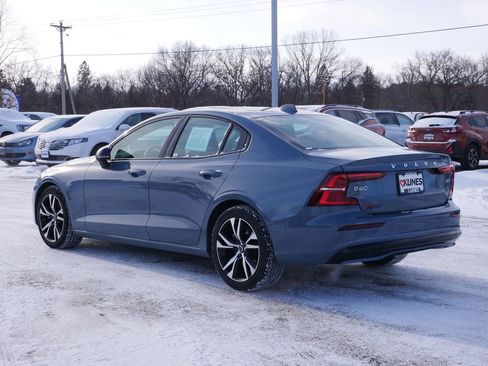 Used 2024 Volvo S60 B5 Core image 5