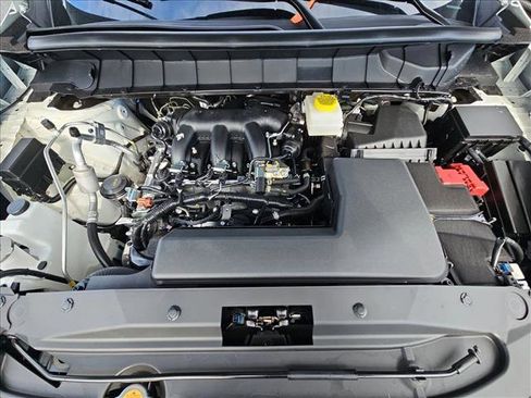 New 2026 Nissan Pathfinder SL image 17