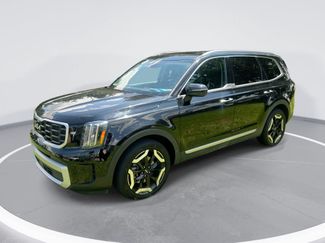 Used 2025 Kia Telluride S FWD video 1