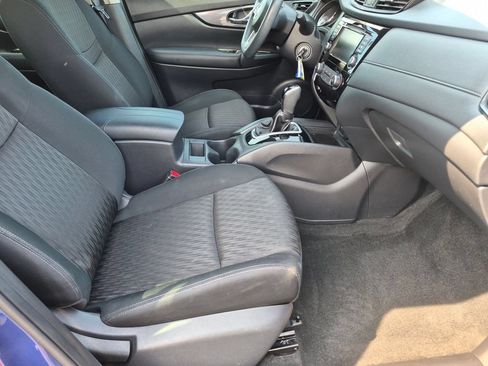 Used 2018 Nissan Rogue S FWD image 25