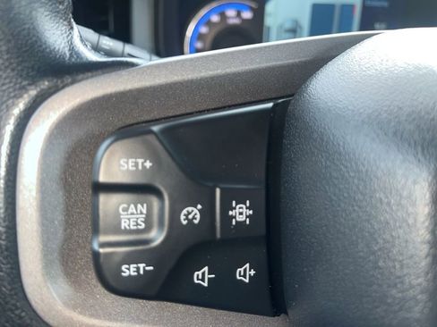 Used 2024 Ford Bronco Everglades image 25