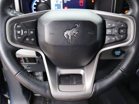 Used 2023 Ford Bronco Badlands w/ Sasquatch Package AWD/4WD image 10