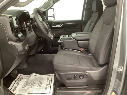 New 2026 Chevrolet Silverado 2500 LT w/ Convenience Package image 9
