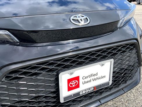 Used 2025 Toyota Corolla SE w/ SE Premium Package image 29